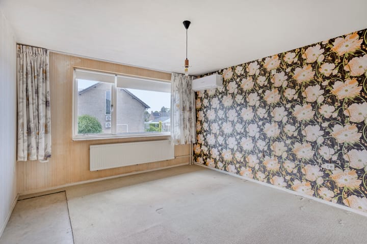 Photo 12 of Rulstraat 9