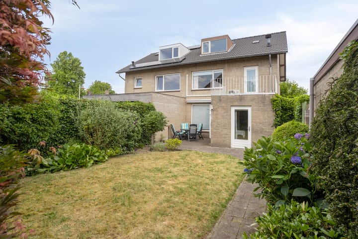 Photo 19 of Rulstraat 9