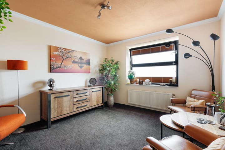 Foto 7 van Winkelcentrum Woensel 224