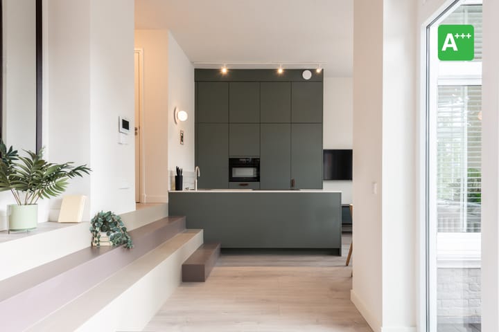 Photo 1 of Laan van Nieuw Oosteinde 21-E