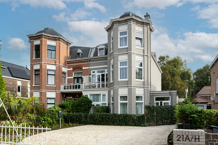 Photo 2 of Laan van Nieuw Oosteinde 21-E