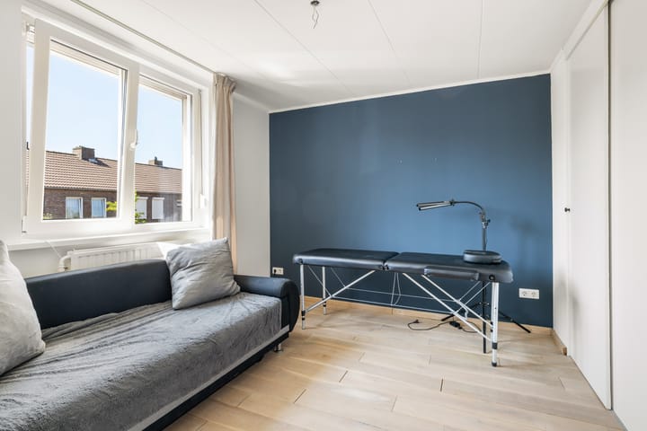 Foto 16 van Deken Rhoenstraat 5