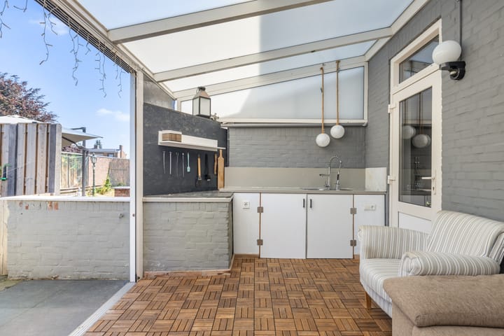 Foto 23 van Deken Rhoenstraat 5