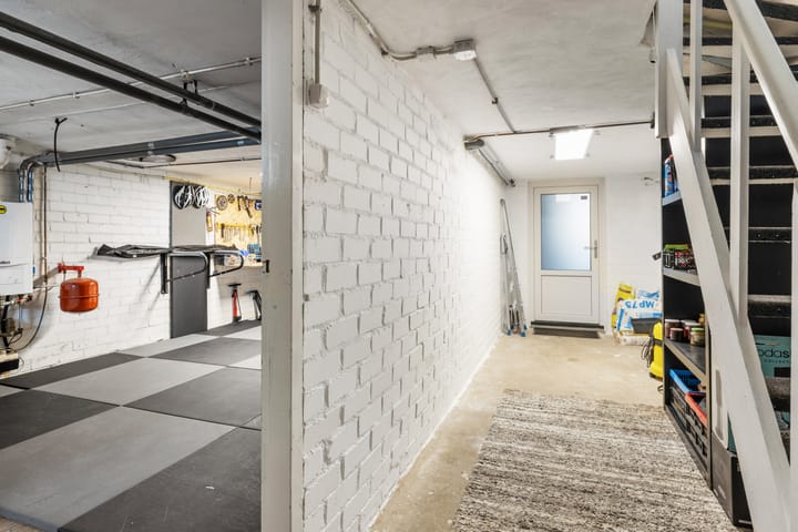 Foto 31 van Deken Rhoenstraat 5