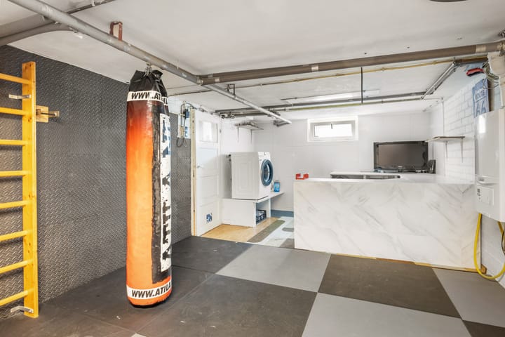 Foto 33 van Deken Rhoenstraat 5