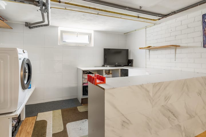 Foto 34 van Deken Rhoenstraat 5