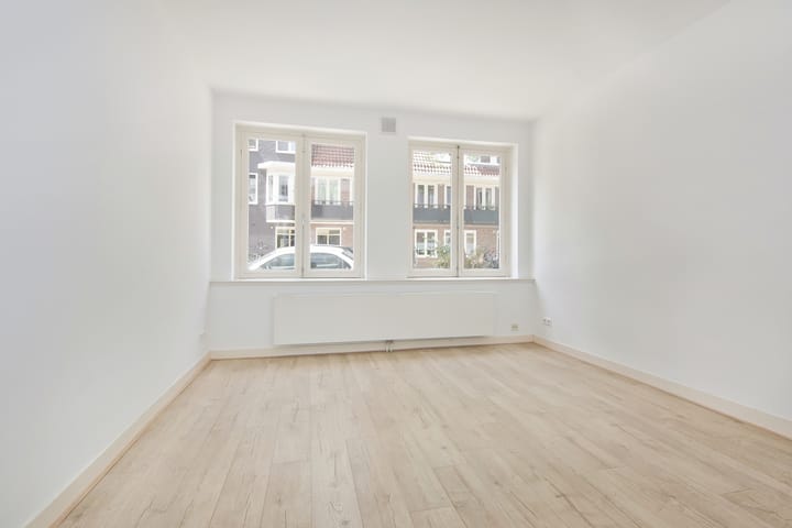 Photo 2 of Van Spilbergenstraat 44-H