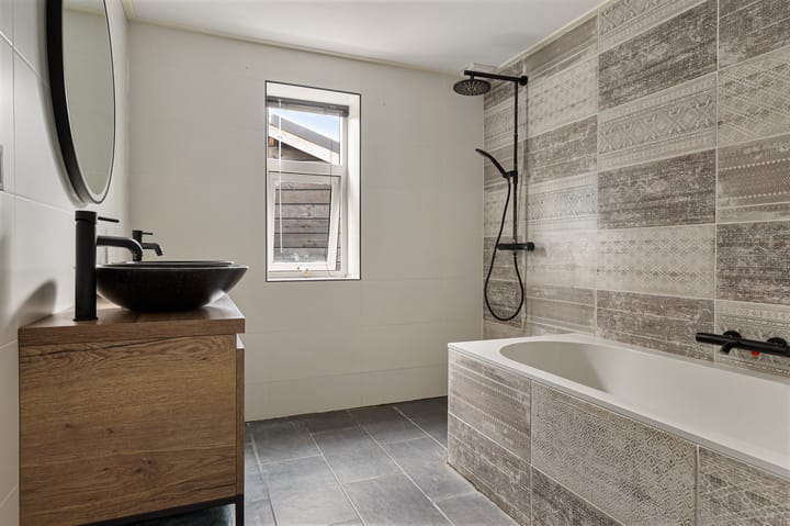 Photo 6 of Hereweg 62