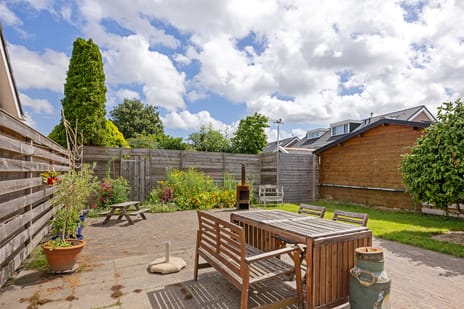 Pr. Bernhardstraat 8 secondary image