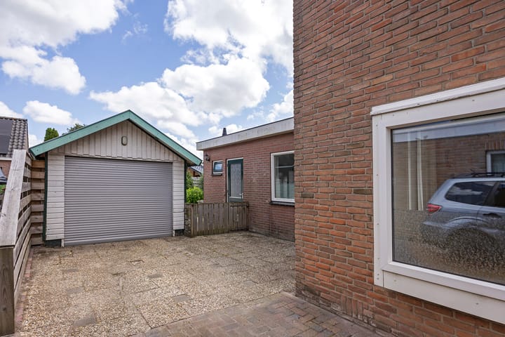 Foto 10 van Pr. Bernhardstraat 8