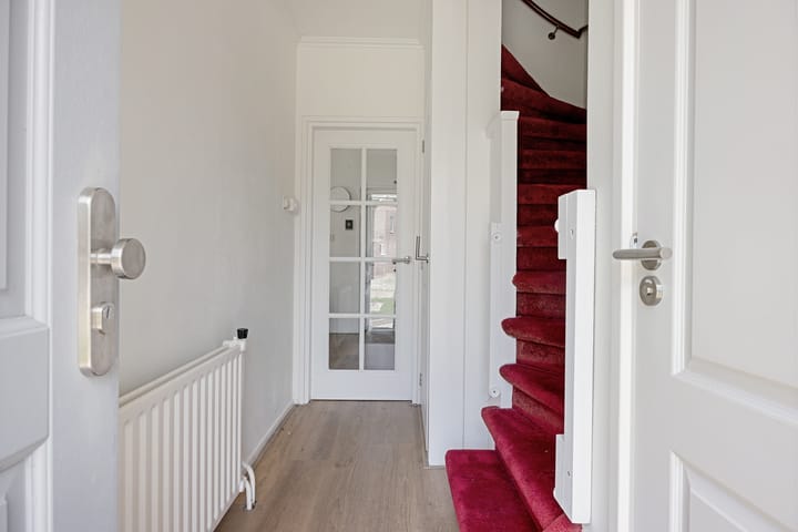 Foto 24 van Pr. Bernhardstraat 8