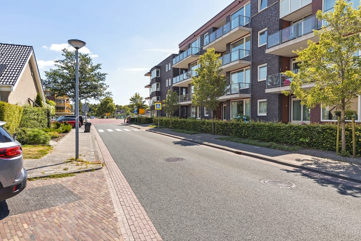 Foto 14 van J. Cohenstraat 11-B