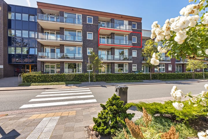 Foto 12 van J. Cohenstraat 11-B