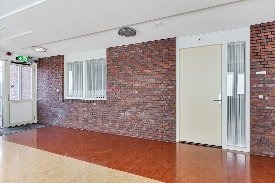 Photo 17 of J. Cohenstraat 11-B