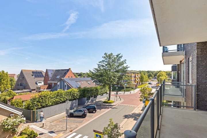 Foto 42 van J. Cohenstraat 11-B