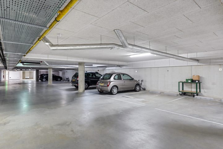 Foto 50 van J. Cohenstraat 11-B