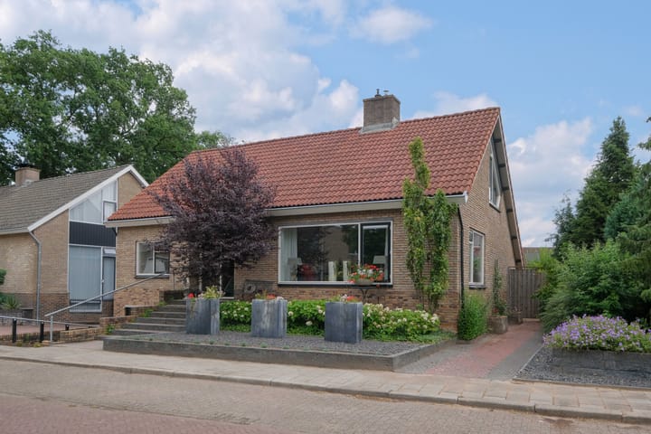 Photo 2 of Schumannstraat 24