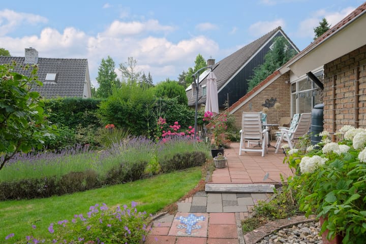 Photo 37 of Schumannstraat 24