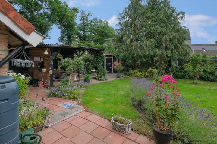 Photo 39 of Schumannstraat 24