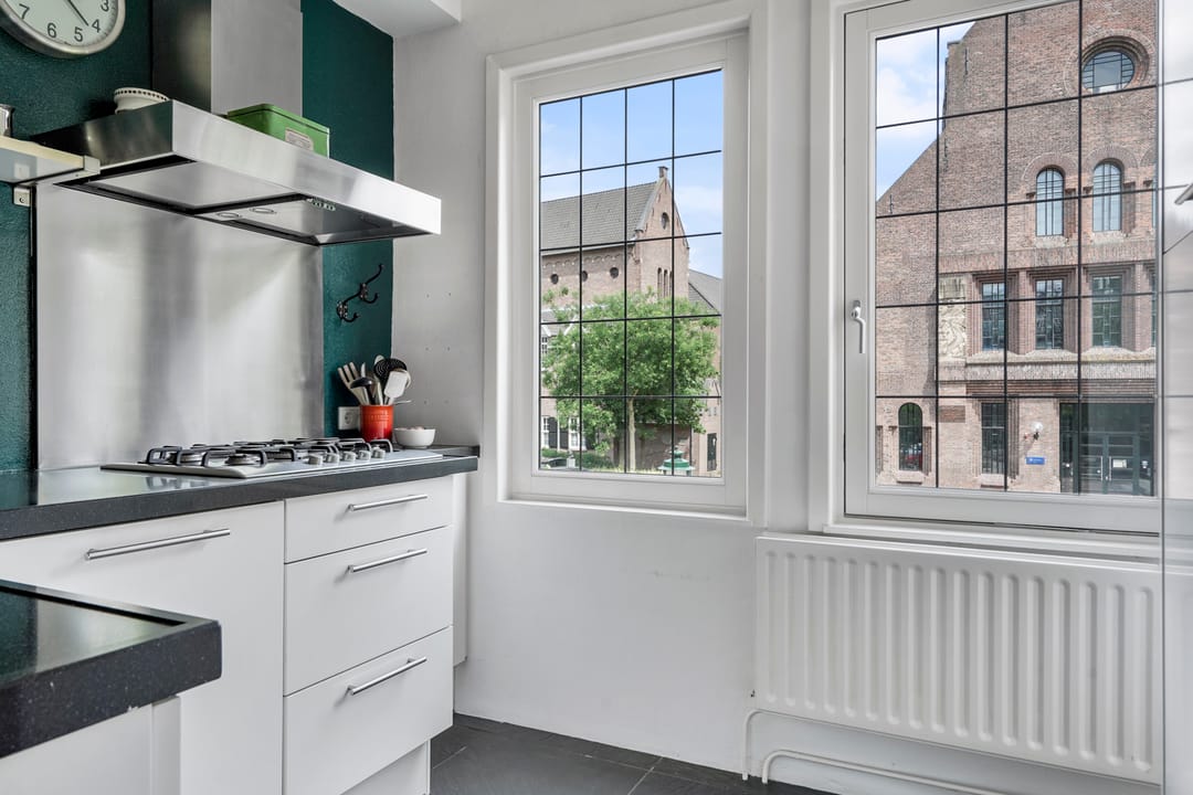 Photo 17 of Bethaniestraat 13