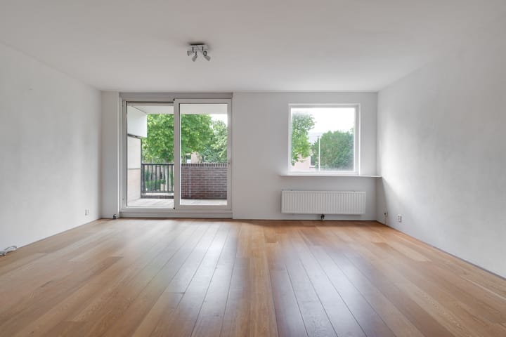 Foto 2 van Winkelwaard 13