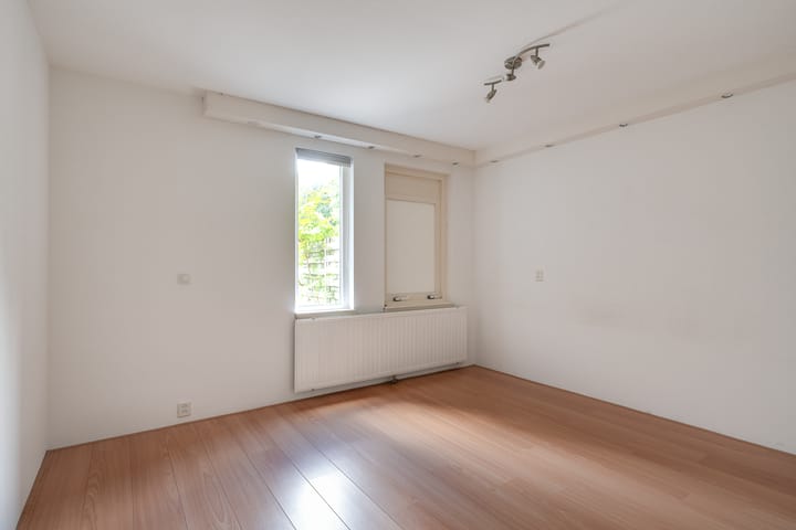 Foto 15 van Winkelwaard 13