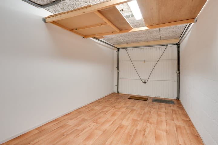 Foto 16 van Winkelwaard 13