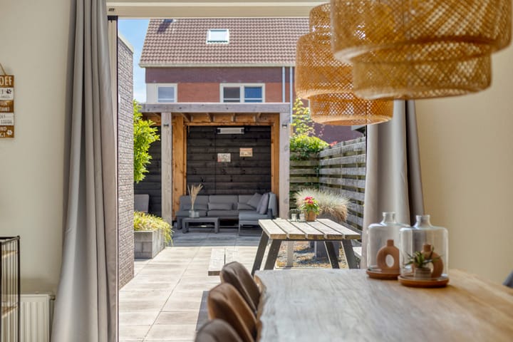 Foto 2 van Burgemeester Liesestraat 5