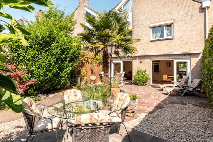 Foto 24 van Madernastraat 5