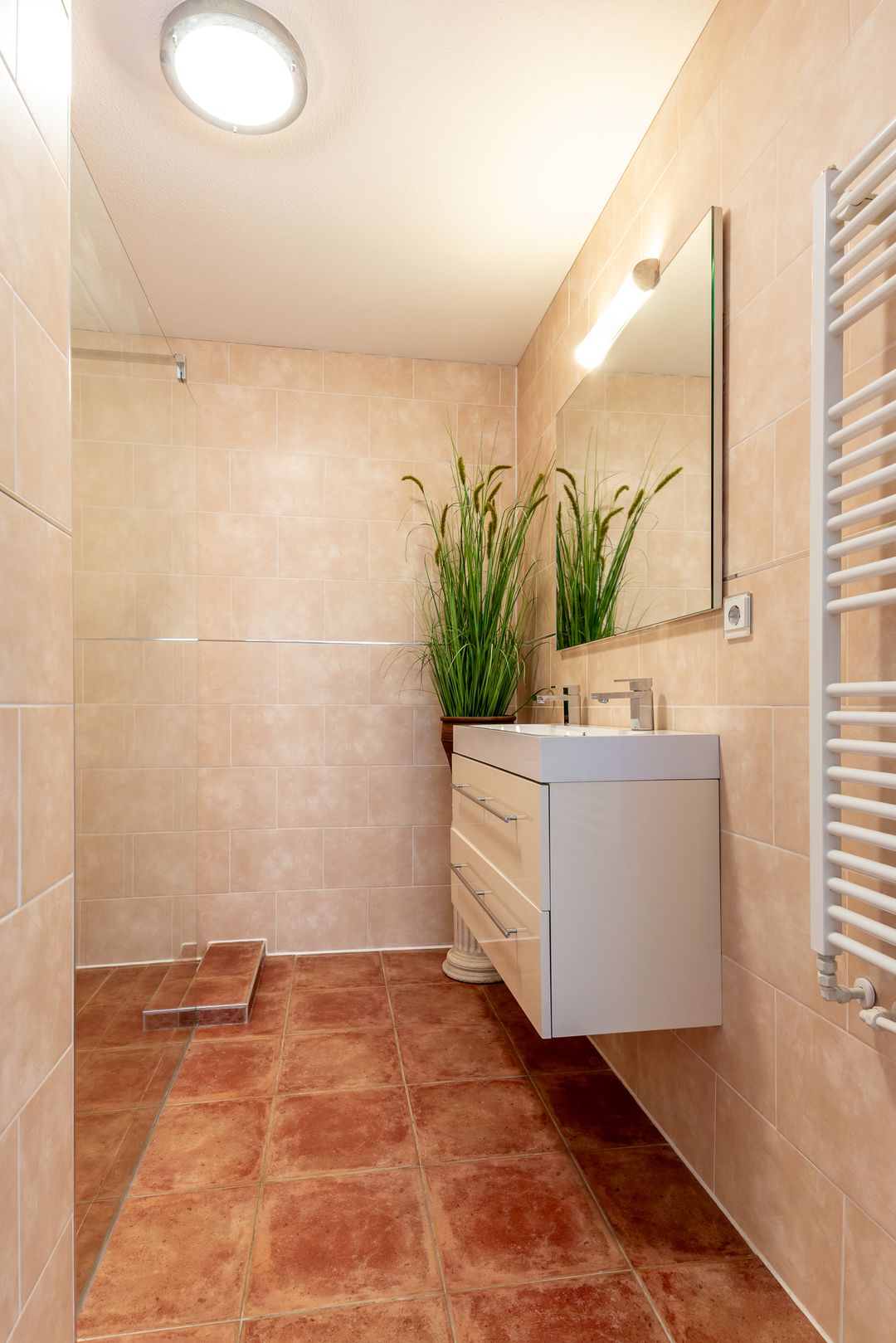 Photo 31 of Madernastraat 5