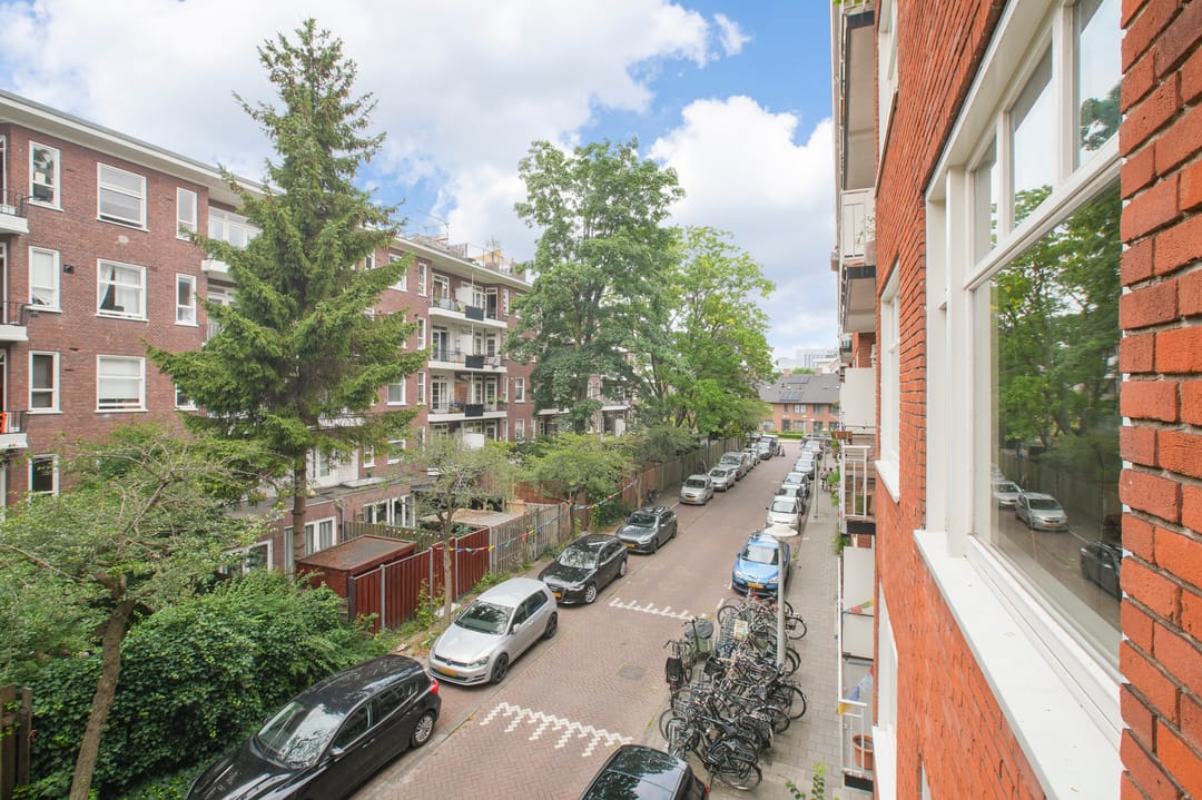 Photo 7 of Baetostraat 10-1