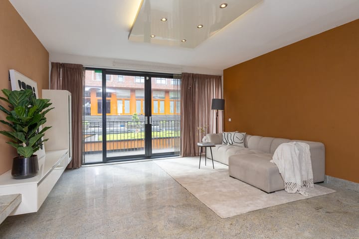 Foto 14 van Claus van Amsbergstraat 60