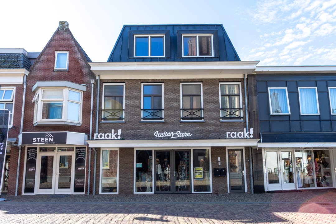 Bovenwoning aan Voorstraat 99-A, Egmond aan Zee