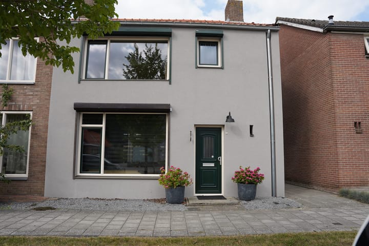 Foto 36 van Damstraat 4