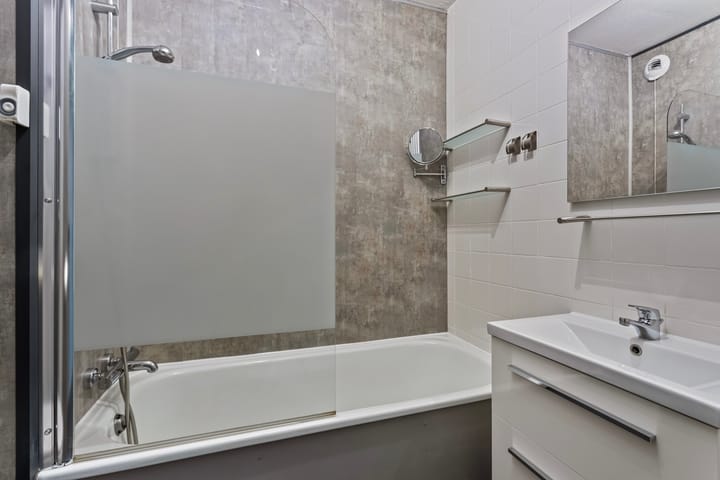 Photo 9 of Roserije 245-D