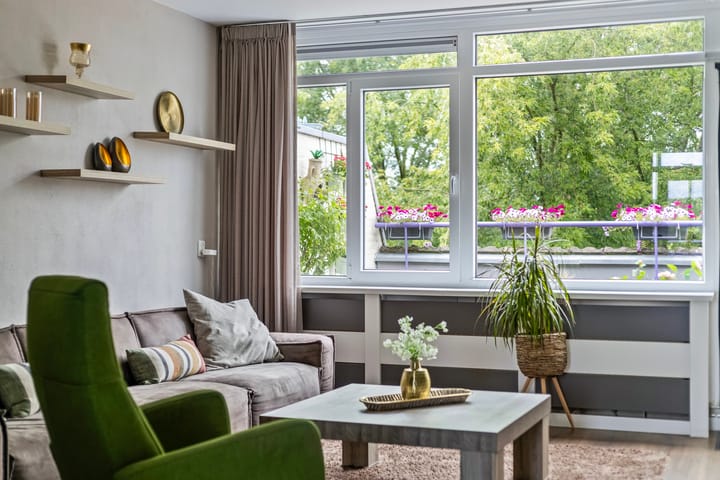 Photo 18 of Roserije 245-D