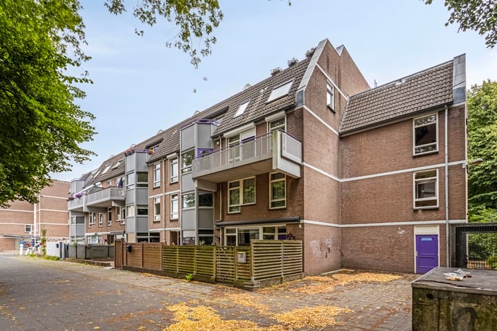 Photo 36 of Roserije 245-D