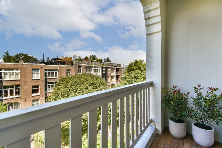 Foto 6 van De Lairessestraat 110-3