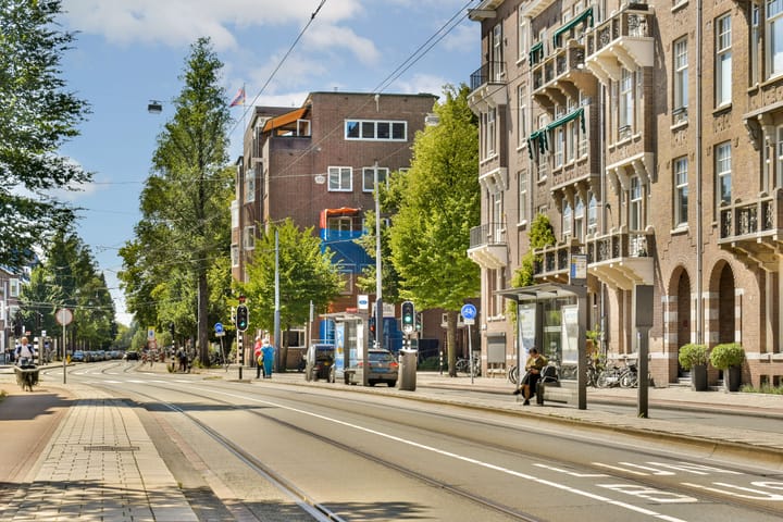 Foto 31 van De Lairessestraat 110-3