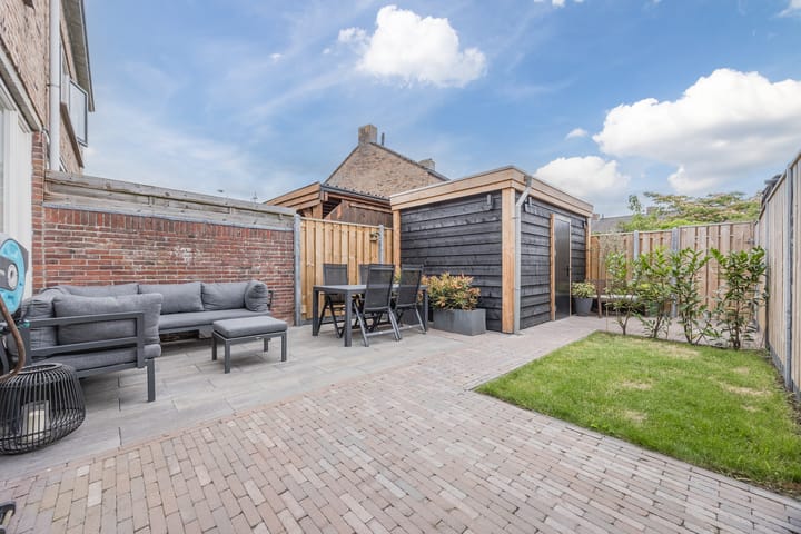 Photo 3 of Generaal Sikorskistraat 9