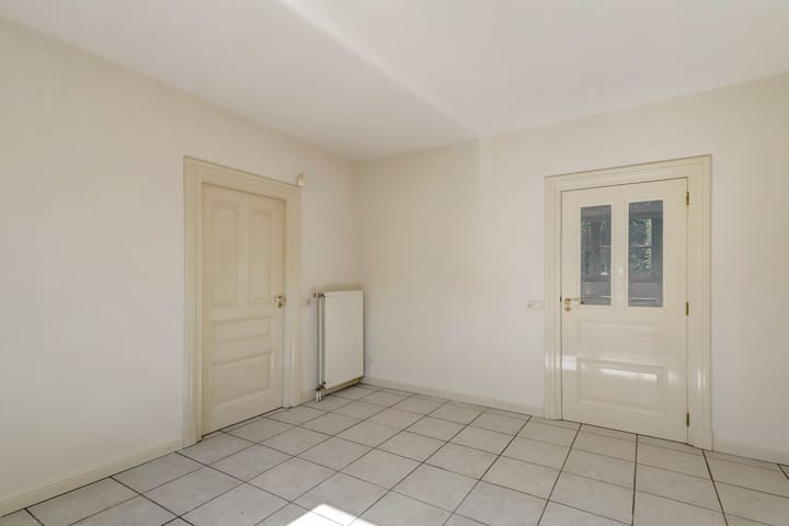 Photo 11 of Dovenetel 10