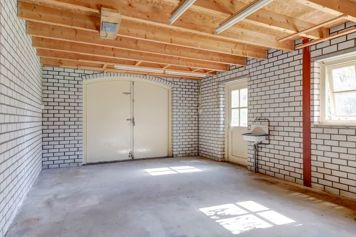 Photo 32 of Dovenetel 10