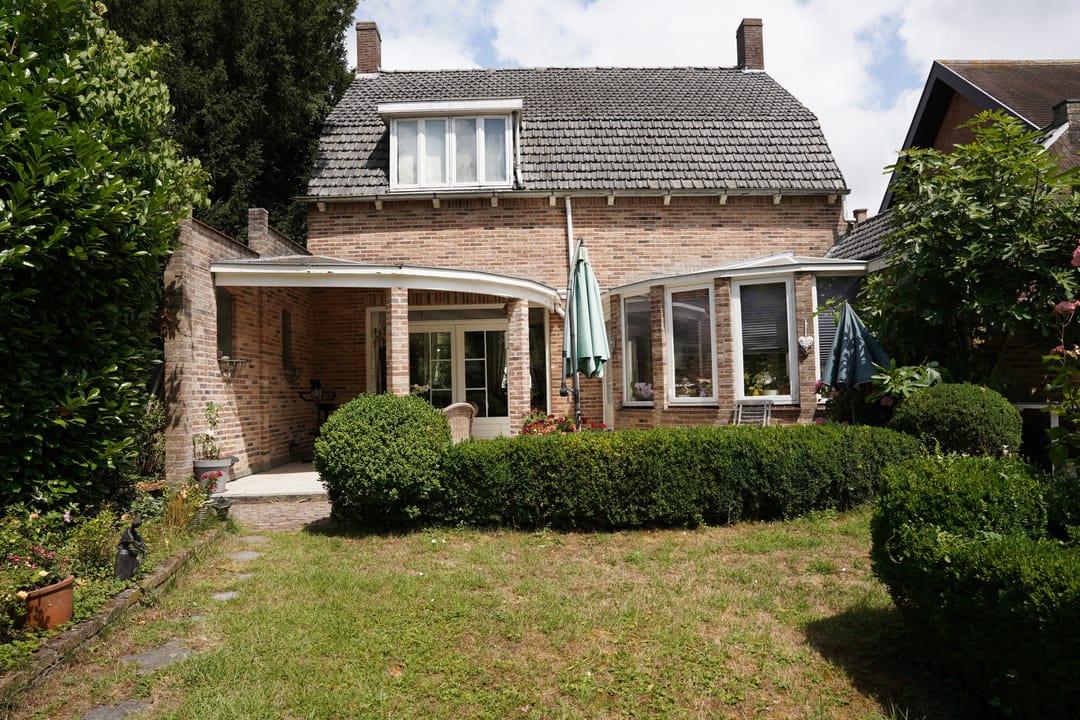 Photo 2 of Oostburgsestraat 16