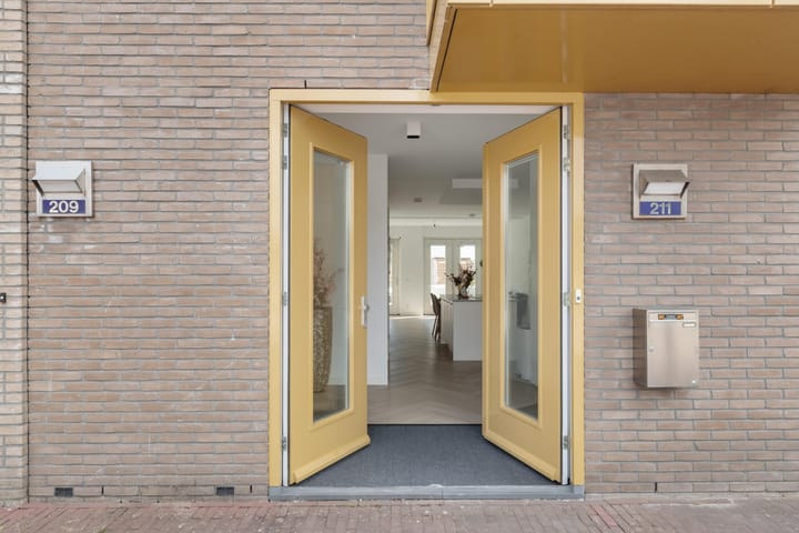 Foto 7 van Bernadottelaan 211