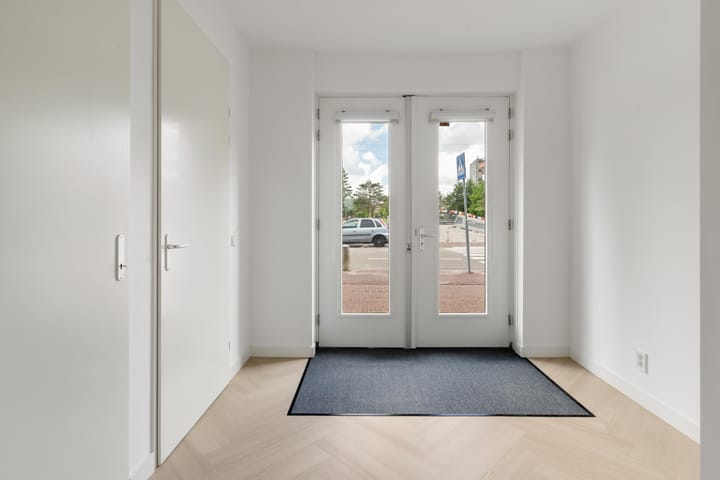 Foto 9 van Bernadottelaan 211