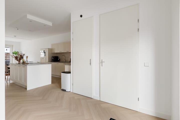 Foto 11 van Bernadottelaan 211