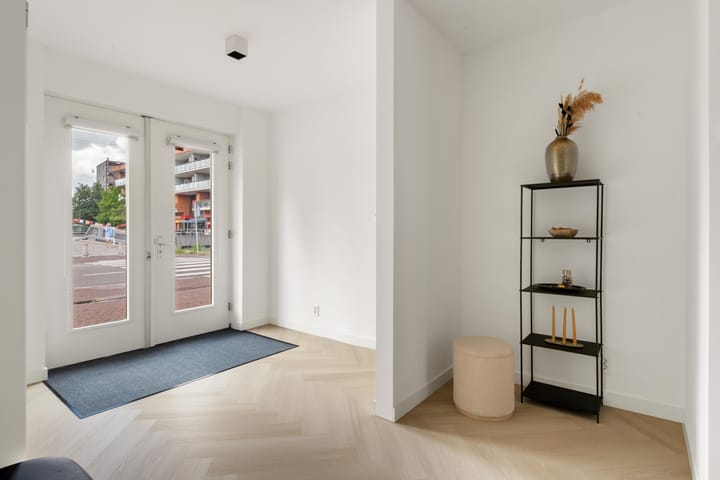 Foto 8 van Bernadottelaan 211