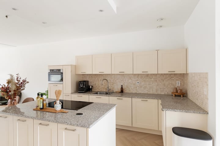 Foto 15 van Bernadottelaan 211