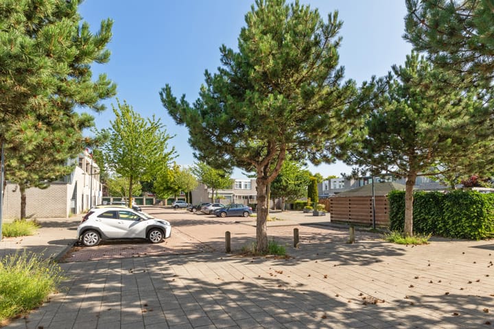 Foto 41 van Bernadottelaan 211