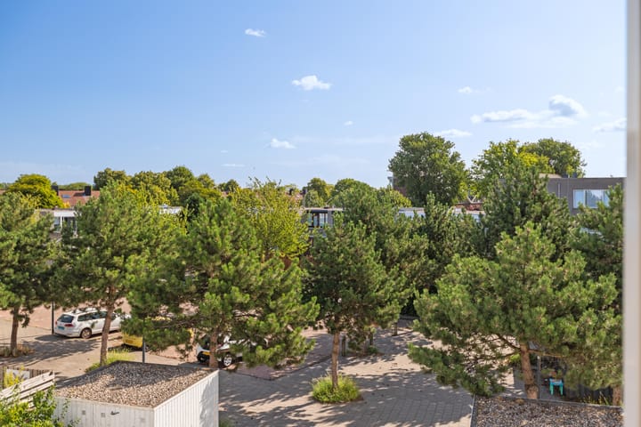 Foto 71 van Bernadottelaan 211